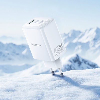 Сетевое зарядное устройство BOROFONE BN32 Cargador 1xUSB + 2xUSB-C, 65W, белый