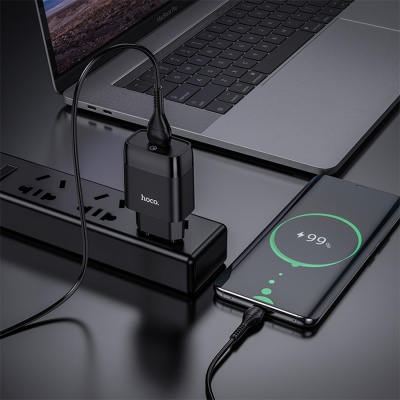Сетевое зарядное устройство HOCO C72Q Glorious 1xUSB, 3.0A, 18W, черный